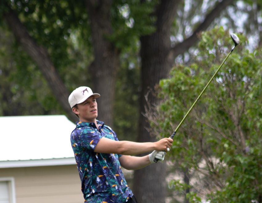 Gregory leads shortened Class B boys golf tourney
