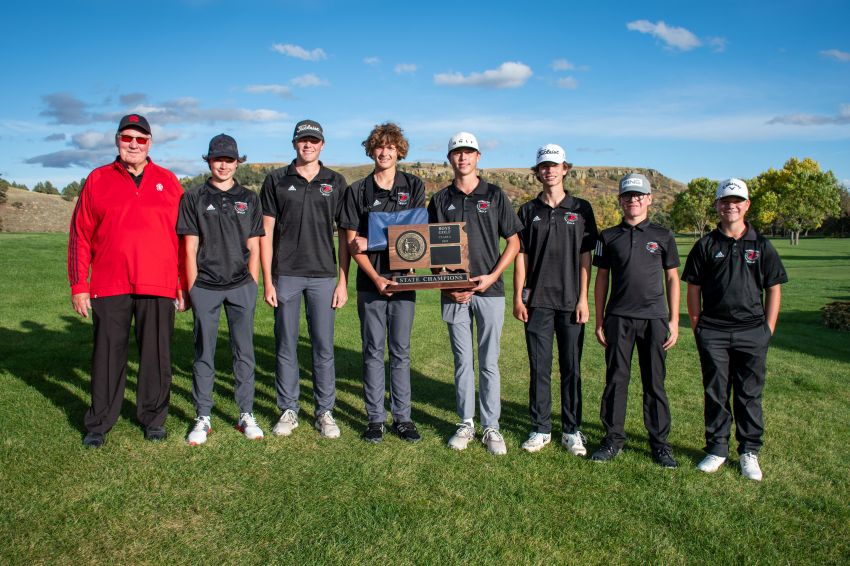 Vermillion edges Tea Area for Class A state championship, West Centralâ€™s Anthony Lanham wins individual title 