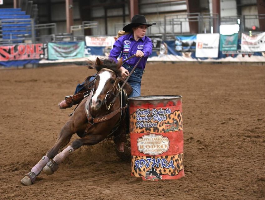 Eagle Butteâ€™s CeCe Cowan leads barrel racing at NJHFR after first performance