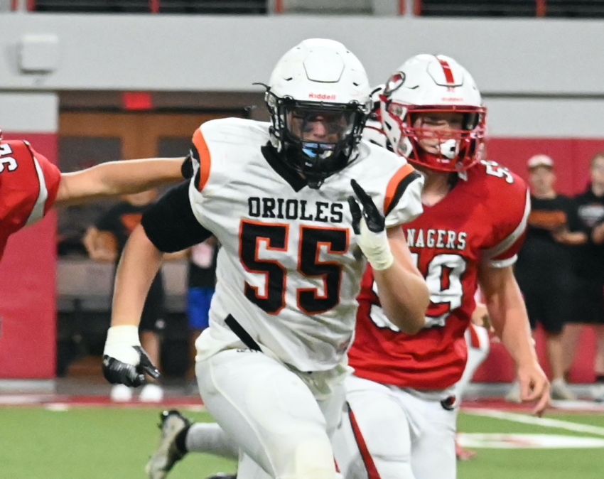 Dakota Wesleyan inks 11 South Dakota football players 