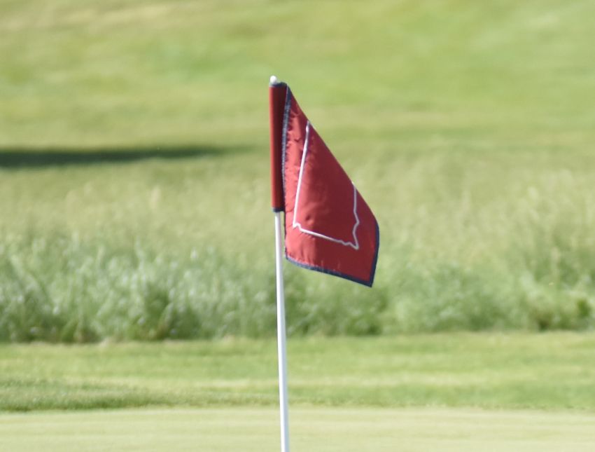 Sioux Falls Christian girls edge Vermillion for team title at Dakota Valley Invitational 