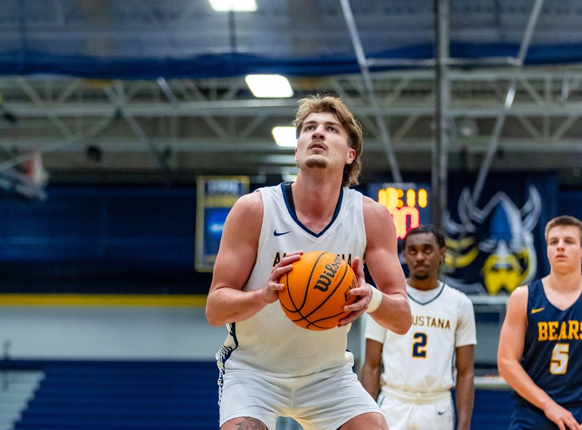 Mitchell’s Caden Hinker returns to Augustana University men’s basketball after missing last season following two back surgeries  