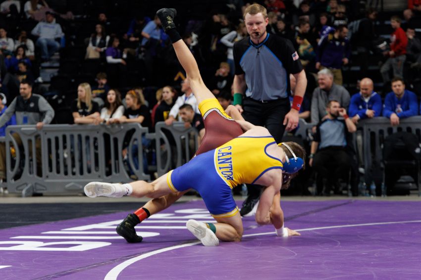Canton opens up big lead after day one of Class B state tournament