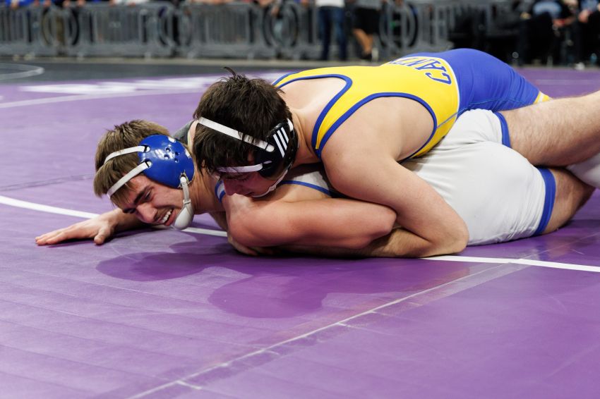 Canton opens up big lead after day one of Class B state tournament
