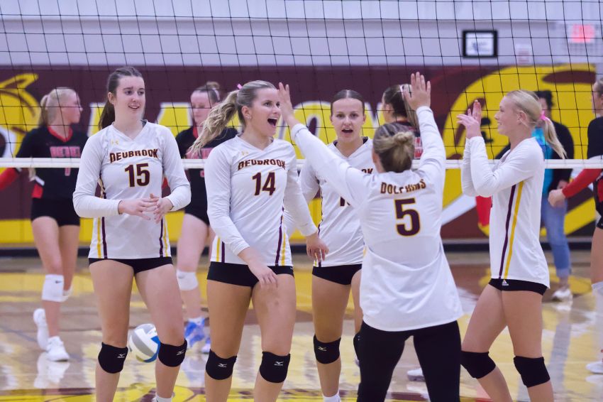 Sept. 23 Volleyball Roundup - Deubrook Area sweeps Deuel in straight sets