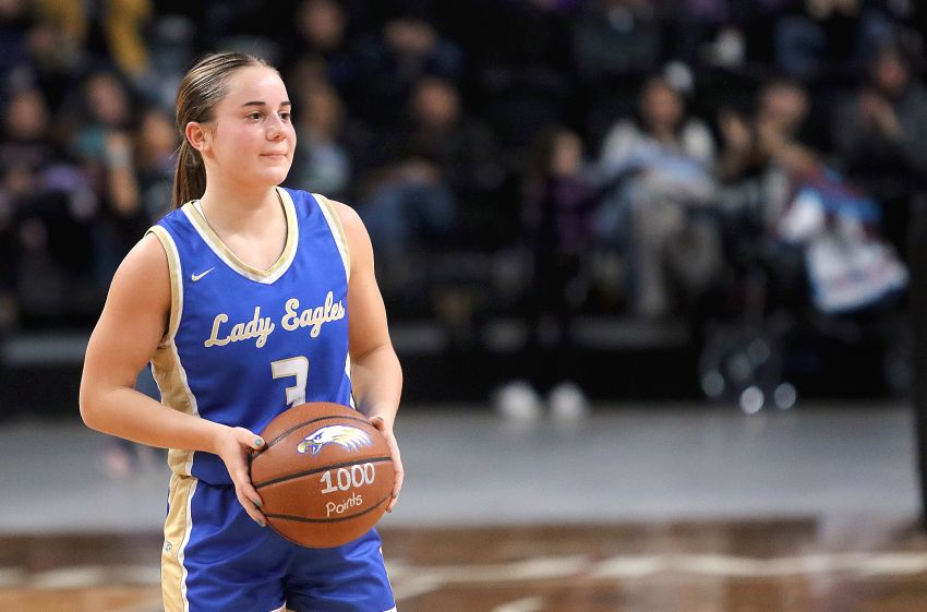 Wallâ€™s Nora Dinger trades promising gymnastics career to follow her hoop dreams