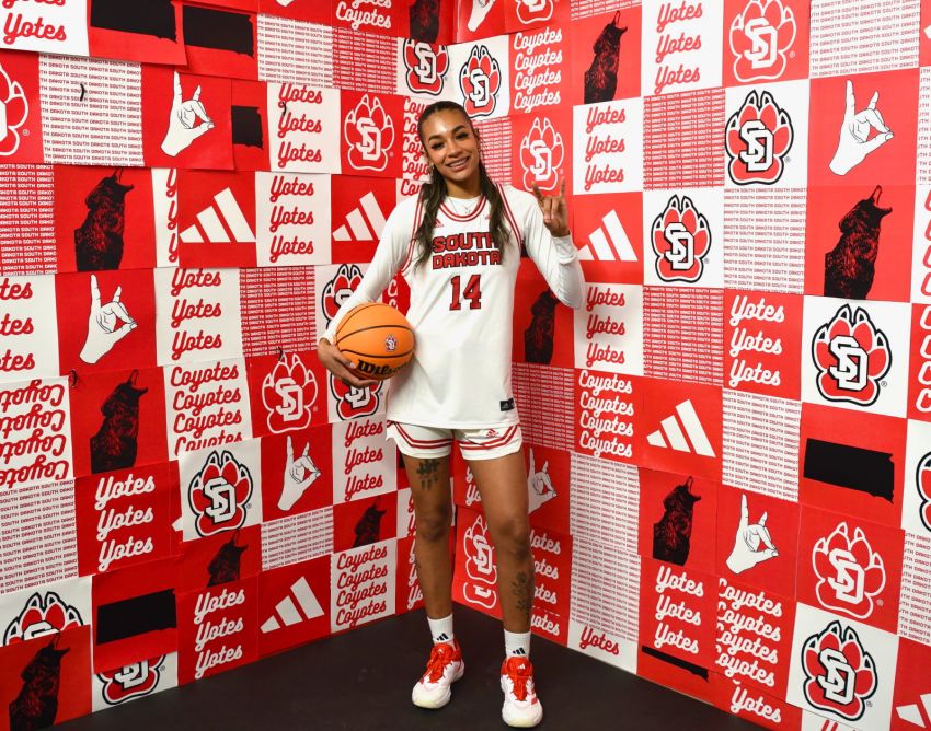 â€˜Being able to represent South Dakotaâ€™ - Rapid City Centralâ€™s Josie Hill transferring from Chicago State to University of South Dakota 